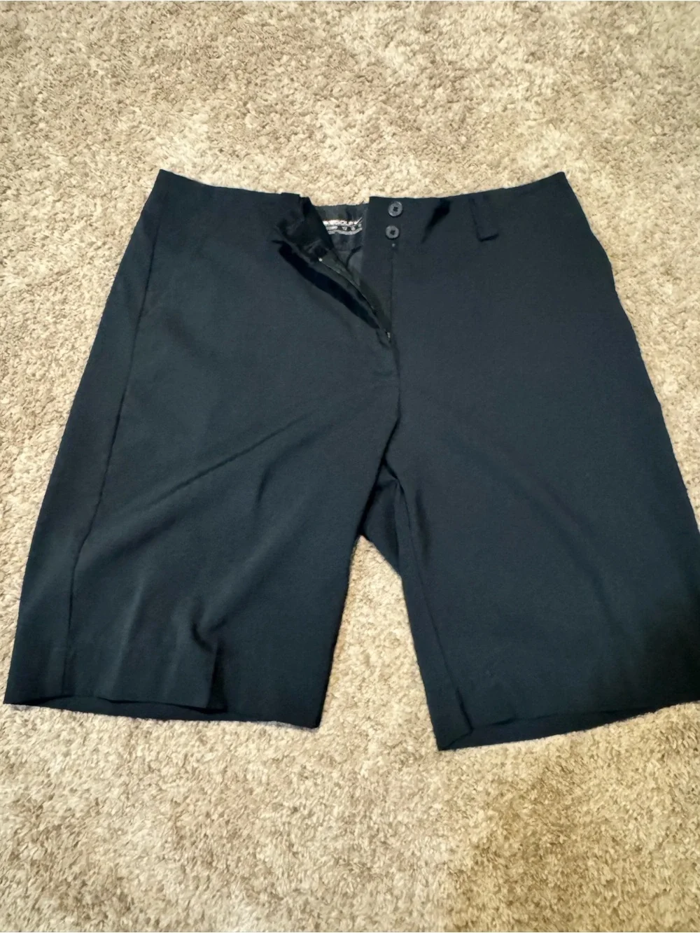 Golf outfit. Nike Women's Black Athletic Golf Shorts